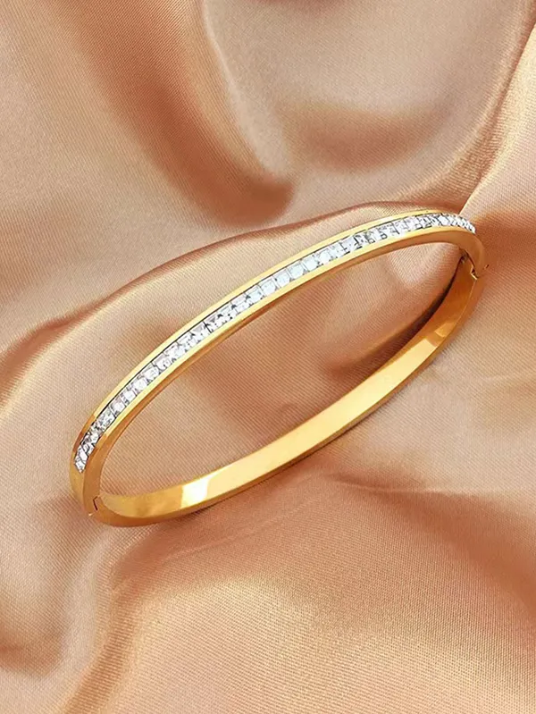 Golden_Pvd_Plated_Stainless_Steel_Bracelet_For_Women