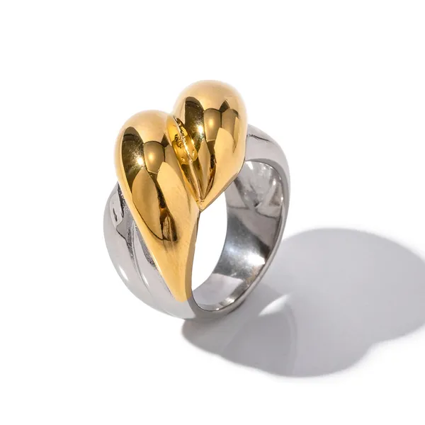 Golden_Pvd_Plated_Stainless_Steel_Ring_For_Women