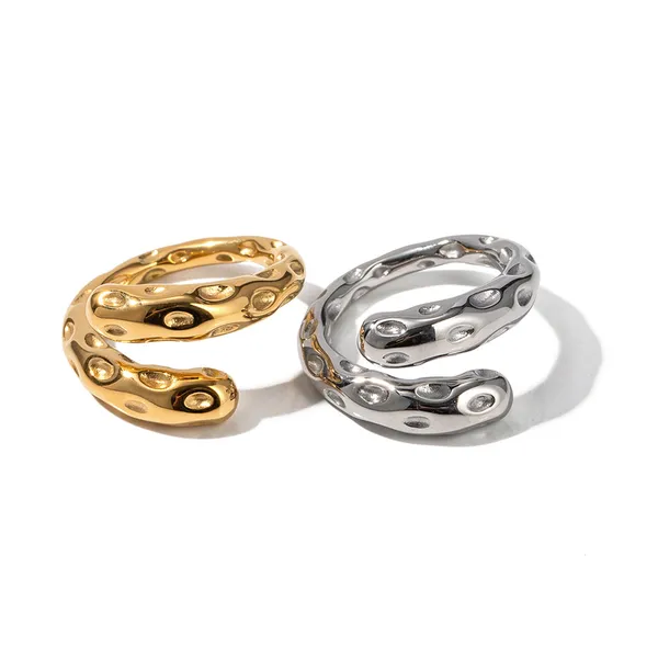 Golden_Pvd_Plated_Stainless_Steel_Ring_For_Women
