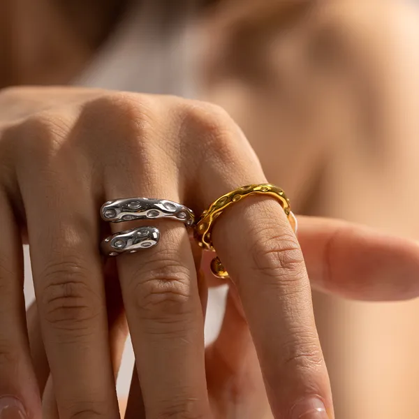 Golden_Pvd_Plated_Stainless_Steel_Ring_For_Women