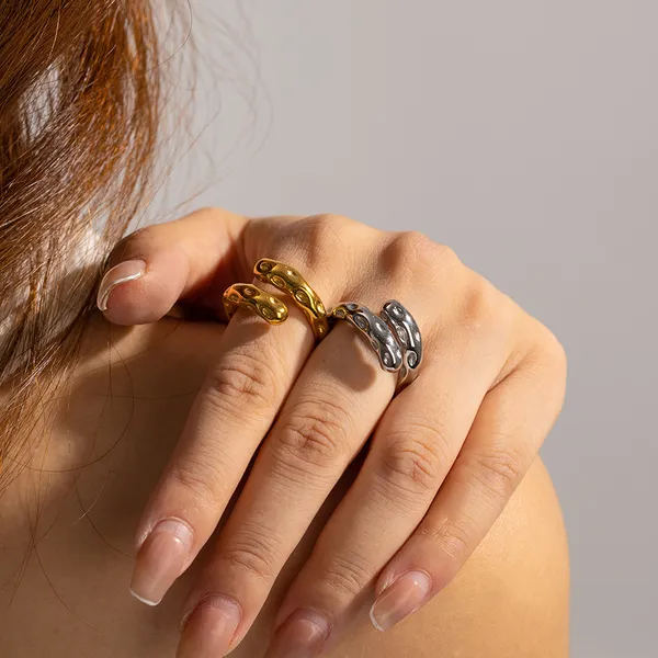 Golden_Pvd_Plated_Stainless_Steel_Ring_For_Women