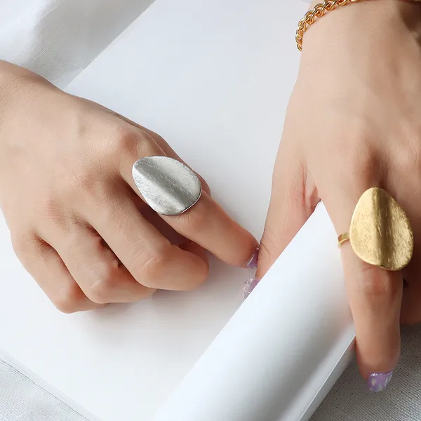 Golden_Pvd_Plated_Stainless_Steel_Ring_For_Women