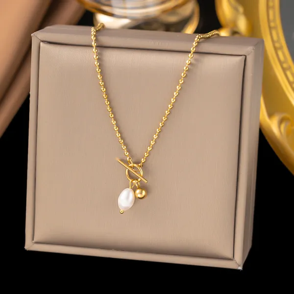 Golden_High_Polishing_Pvd_Plated_Stainless_Steel_Pendant_For_Women