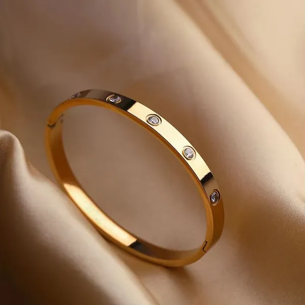 Golden_Pvd_Plated_Stainless_Steel_Bracelet_For_Women