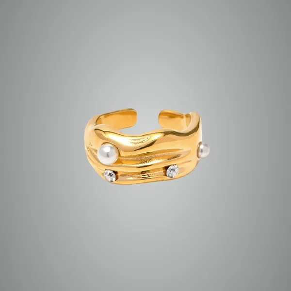 Golden_Pvd_Plated_Stainless_Steel_Ring_For_Women