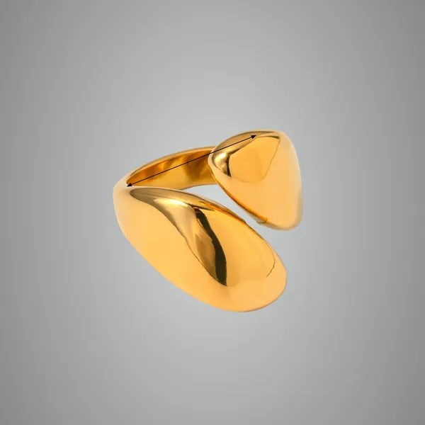 Golden_Pvd_Plated_Stainless_Steel_Ring_For_Women