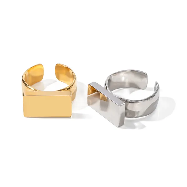 Golden_Pvd_Plated_Stainless_Steel_Ring_For_Women