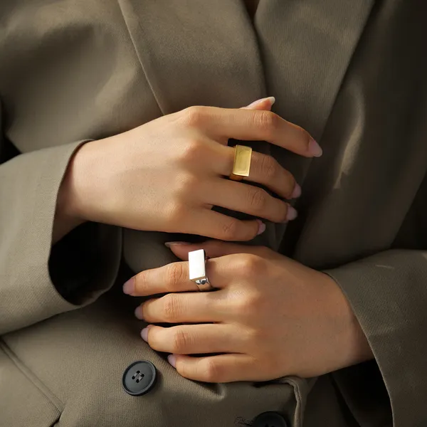 Golden_Pvd_Plated_Stainless_Steel_Ring_For_Women
