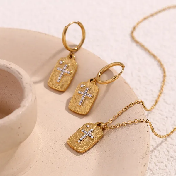 Golden_Pvd_Plated_Stainless_Steel_Earrings_For_Women