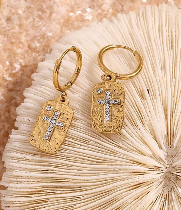 Golden_Pvd_Plated_Stainless_Steel_Earrings_For_Women