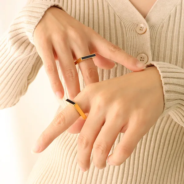 Golden_Pvd_Plated_Stainless_Steel_Ring_For_Women