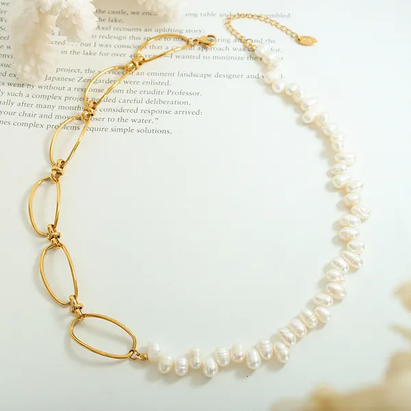 Golden_Stainless_Steel_&_Freshwater_Pearl_Necklace_For_Women