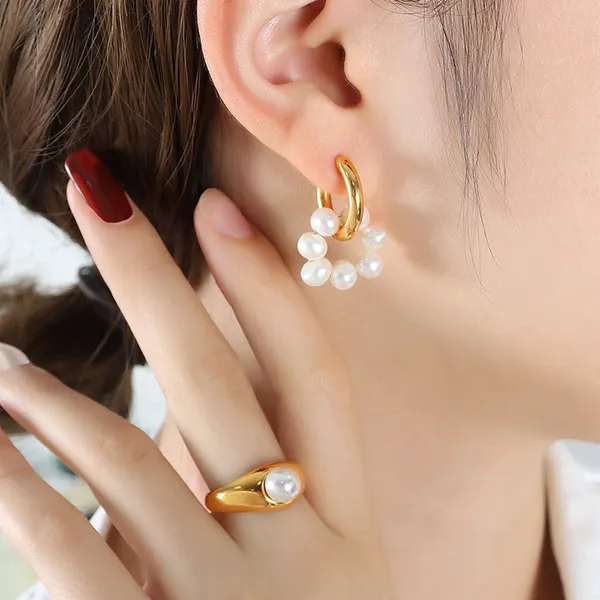 Golden_Pvd_Plated_Stainless_Steel_Earrings_For_Women