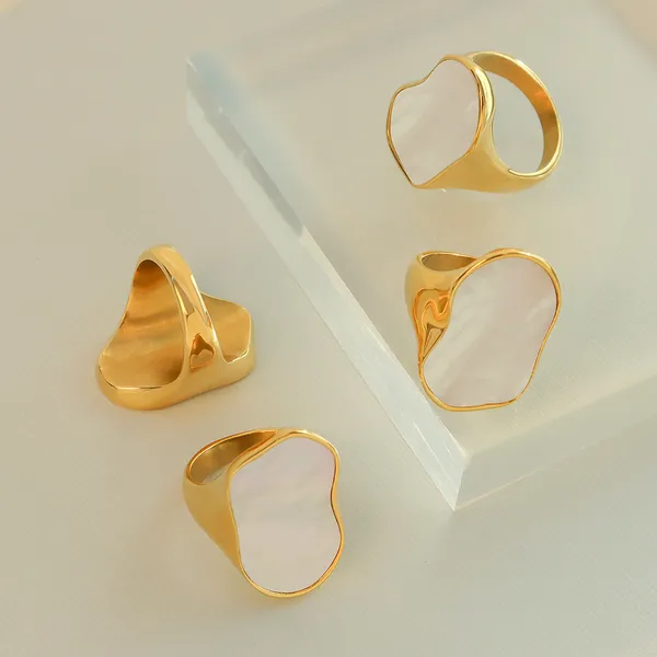 Golden_Pvd_Plated_Stainless_Steel_Ring_For_Women