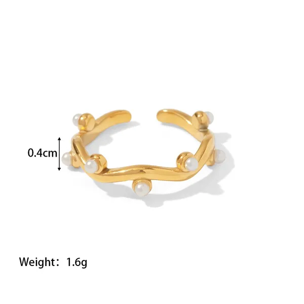 Golden_Pvd_Plated_Stainless_Steel_Ring_For_Women