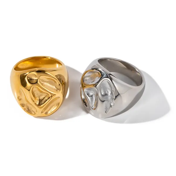 Golden_Pvd_Plated_Stainless_Steel_Ring_For_Women