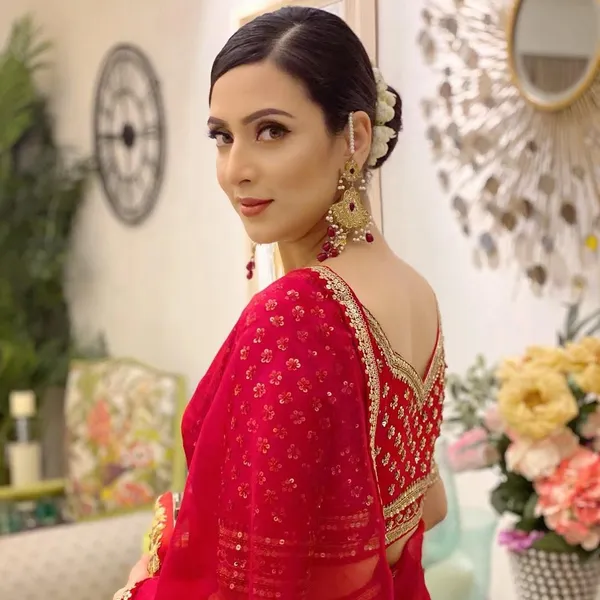 Red_Heavy_Organza_Silk_Saree_with_Thread_&_Sequins_Work_and_Mono_Benglori_Silk_Blouse_–_Designer_Festive_Collection