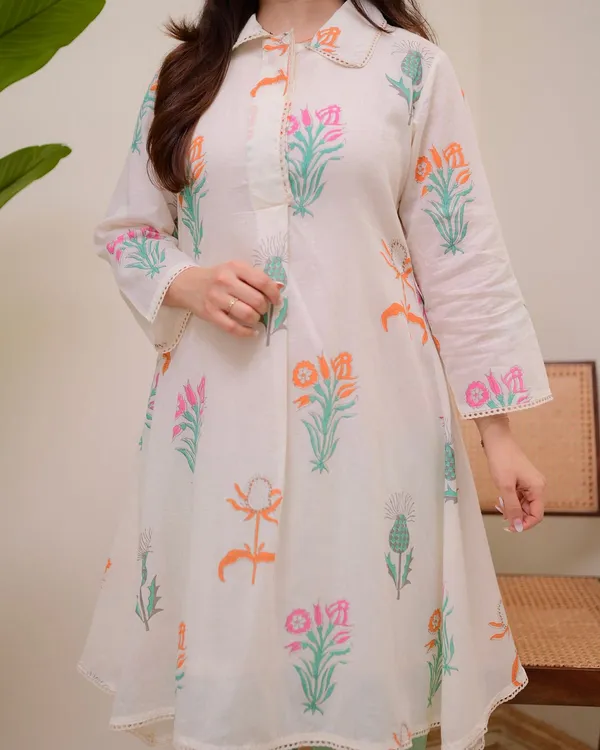 Minty_Breeze_Garden_Line_Cotton_Kurta_Set