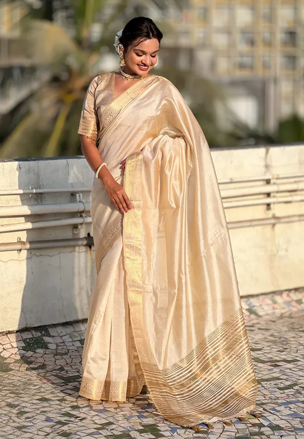 Plain_Tussar_Silk_Saree_with_Zari_Woven_Border_&_Running_Blouse_Piece