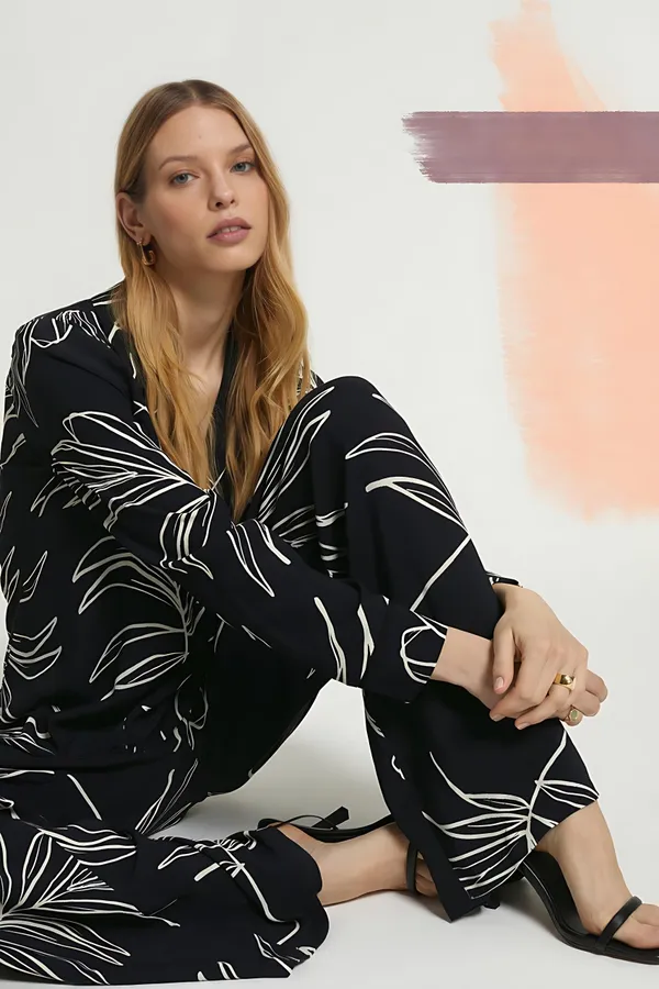 Black_&_White_Palm_Printed_Cotton_Co‑ord_Set