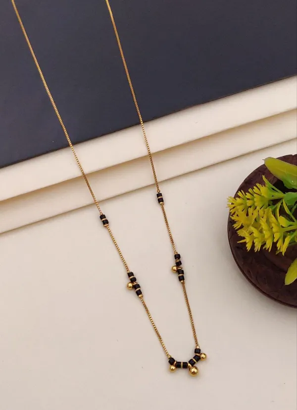 Rizvya_Traditional_Beaded_Gold_Ball_Mangalsutra_Chain