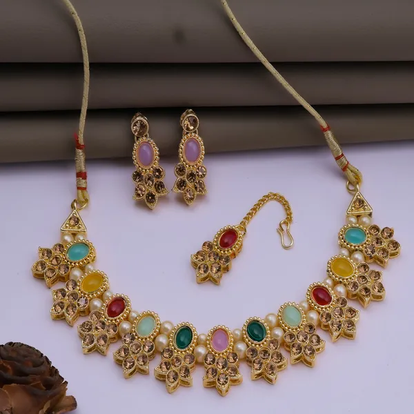 Rizvya_Royal_Multicolor_Oval_Stone_Pearl_Necklace_Set_with_Earrings_&_Maang_Tikka_Gold_Plated_Traditional_Jewellery