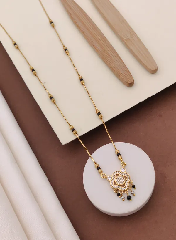 Rizvya_Bloom_Charm_Dangle_Mangalsutra