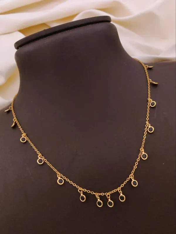 Rizvya_AuraLoop_Gold_Finish_Minimal_Charm_Necklace