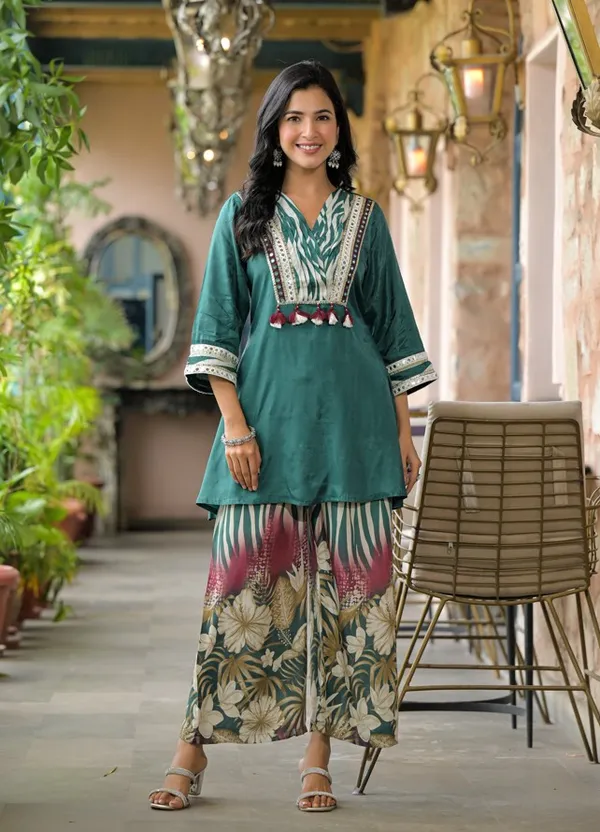 Mint_Green_Muslin_Cotton_Coord_Set_with_Mirror_Work_and_Printed_Pallazo
