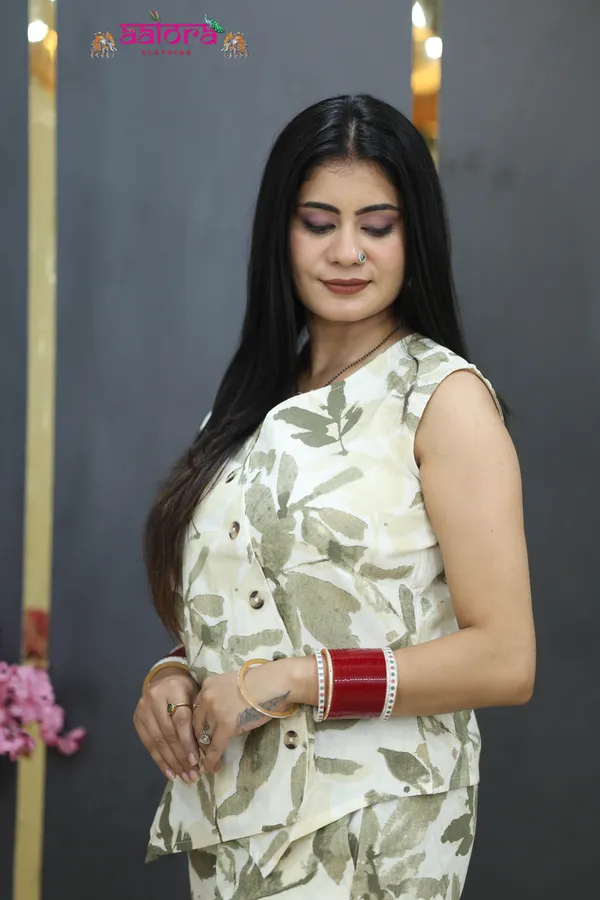 White_&_Green_Khadi_Cotton_Printed_Sleeveless_Co-Ord_Set_For_Women