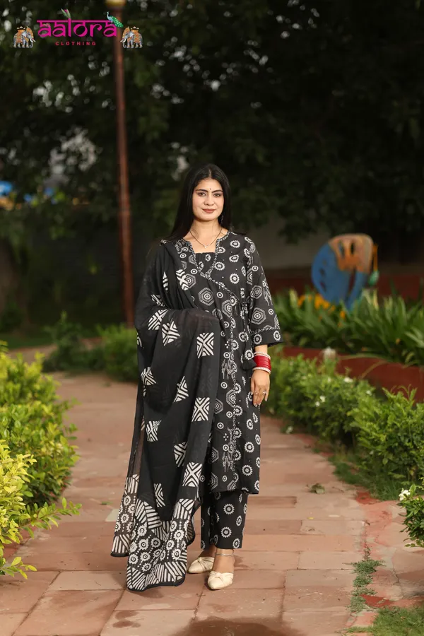 Black_&_White_Angrakha_Printed_Black_&_White_3_Pcs_Kurti_Set_For_Women