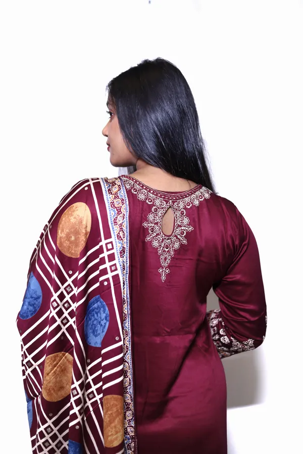 Mahroon_Gajji_Slik_Thread_work_3_Pcs_Kurti_Set_for_Women