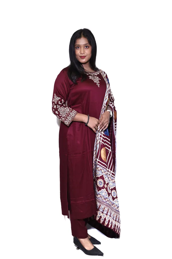 Mahroon_Gajji_Slik_Thread_work_3_Pcs_Kurti_Set_for_Women