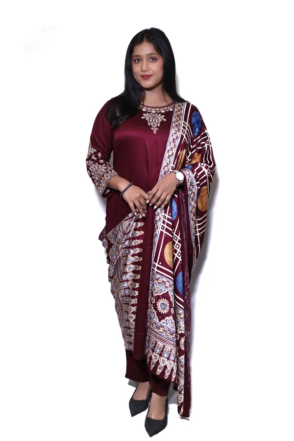 Mahroon_Gajji_Slik_Thread_work_3_Pcs_Kurti_Set_for_Women