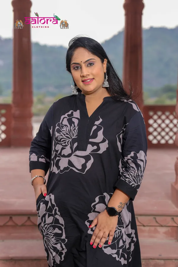 Black_Cotton_Digital_Print_Designer_Collar_Kurti_Set_For_Women