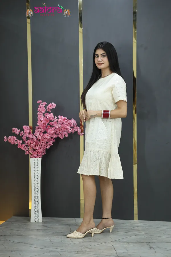 Faun_Khadi_Cotton_Lucknowi_Work_Pocket_Work_Dress_For_Women