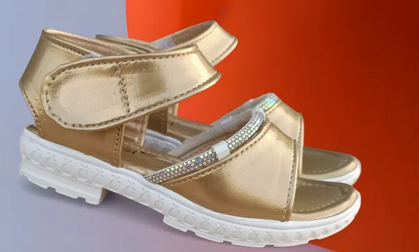 Gold_Synthetic_Strap_Sandals_for_Girls