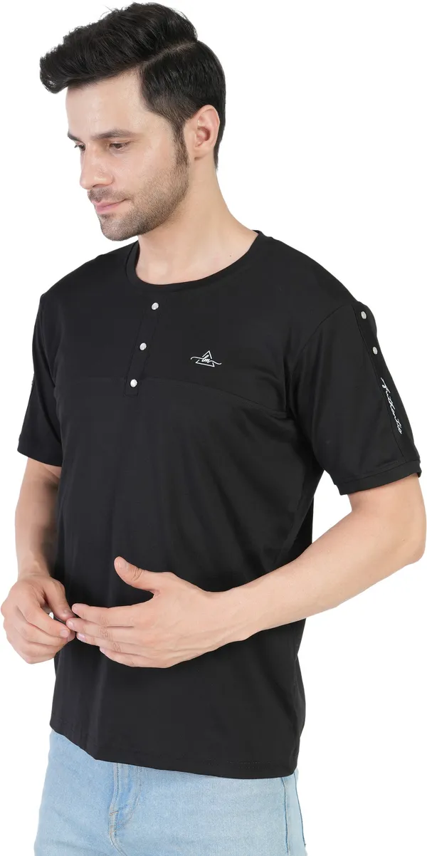 Black_Poly_Cotton_Solid_T-Shirt_For_Men