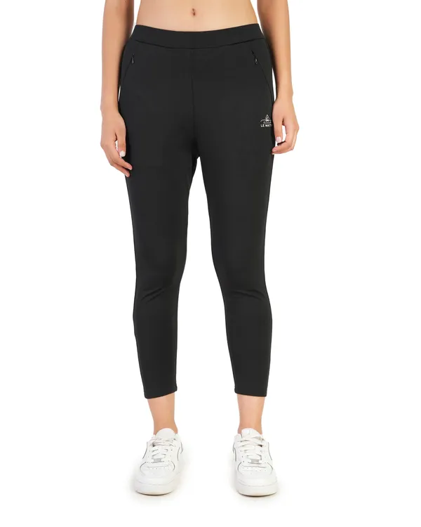 Black_Lycra_Stretchable_Track_Pant_For_Women