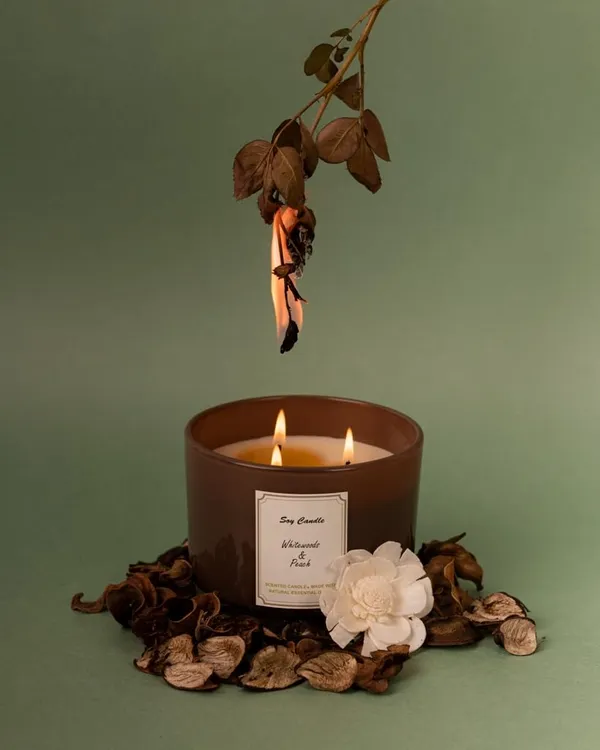 Whitewoods_&_Peach_Scented_Soy_Wax_Round_Candle_|_(26_Hr)