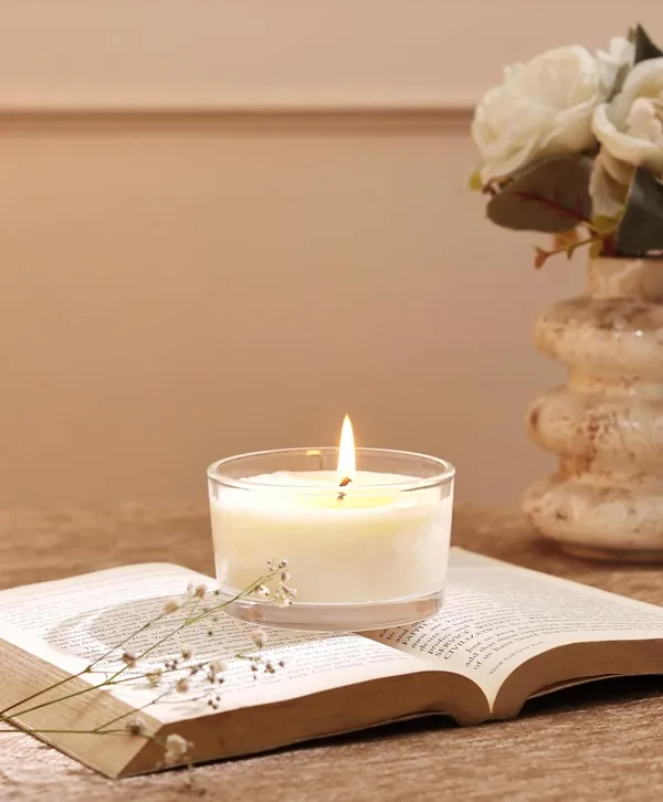 Misty_Garden_Scented_Soy_Wax_Round_Candle