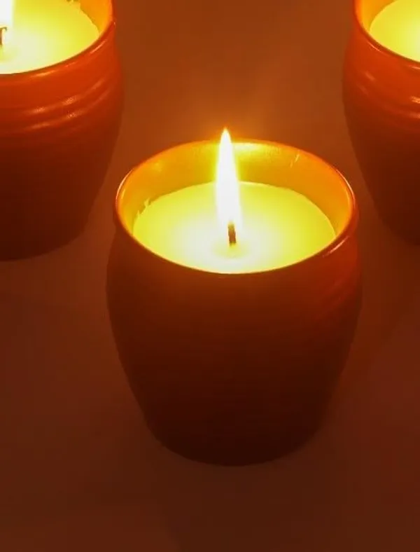 Royal_Scented_Paraffin_Wax_Round_Candle_|_(24_Hr)