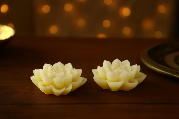Stone_and_Feather_Lotus_Floating_Candles_Yellow_(Pack_of_2)_for_Home_decor,_Rituals,_and_ambiance