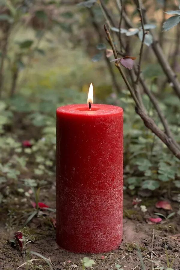 Apple_Cinnamon_Scented_Paraffin_Wax_Cylindrical_Pillar_Candle_|_(3x6_Inch)