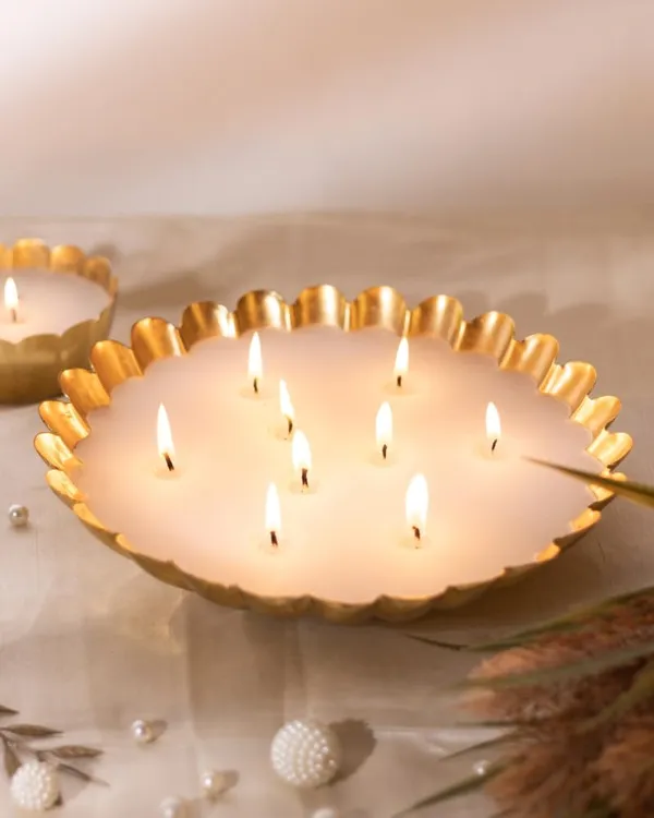 White_Unscented_Paraffin_Wax_Round_Candle_|_(12_Hr)