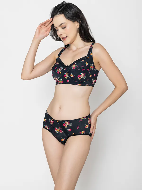 Black_Floral_Non_Padded_Printed_Full_Support_Non_Padded_Bra_Set