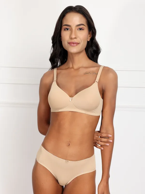 Nude_Lightly_Padded_Everyday_T-Shirt_Bra