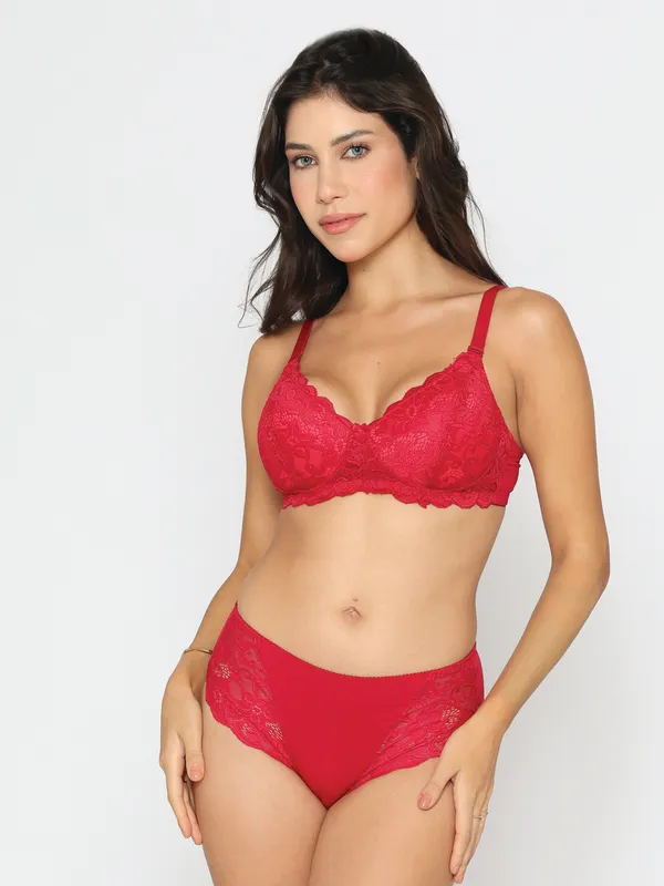 Magenta_Lightly_Padded_Floral_Lace_Set