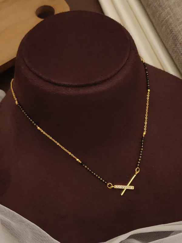 Aaradhya_Designer_Rose_Gold_Plate_With_white_stone_Mangalsutra_For_women
