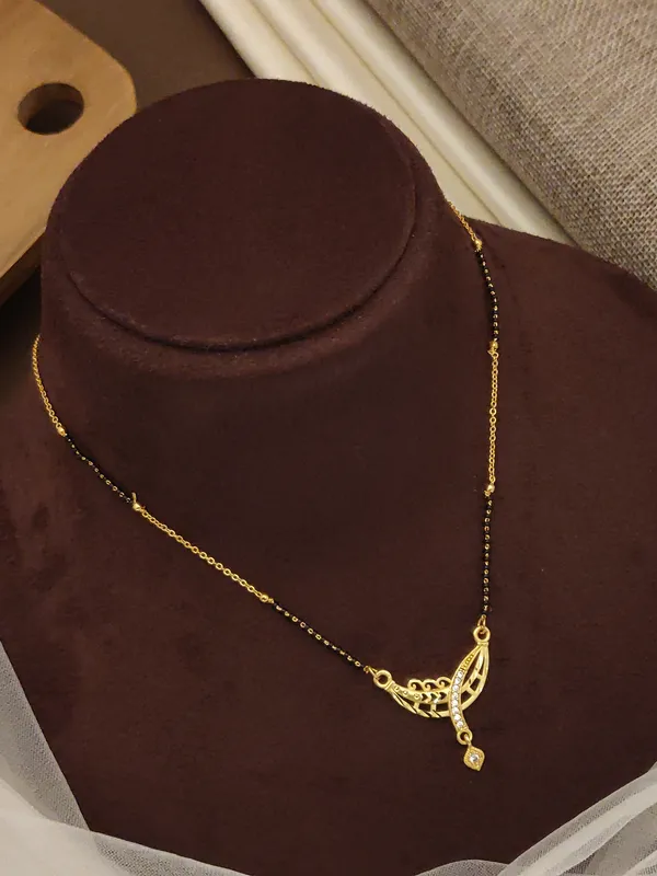 Aditi_Designer_Rose_Gold_Plate_With_white_stone_Mangalsutra_For_women
